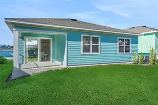 995 Fiesta Key Cir, Lady Lake, FL 32159 - Photo 3