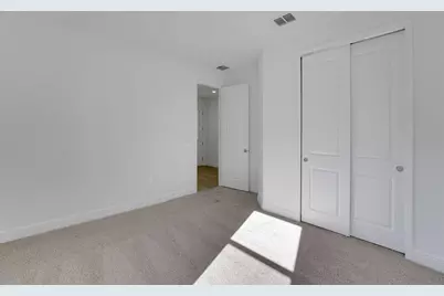 995 Fiesta Key Circle, Lady Lake, FL 32159 - Photo 31