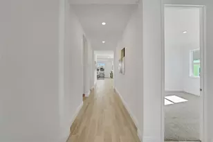 995 Fiesta Key Cir, Lady Lake, FL 32159 - Photo 35