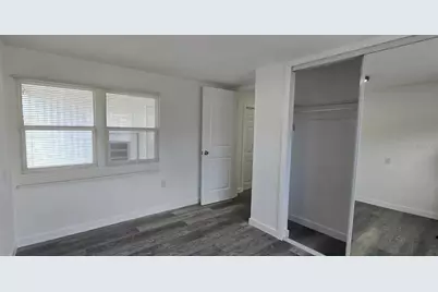 805 E Live Oak Street, Wildwood, FL 34785 - Photo 5