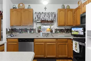 1115 Salido Ave, The Villages, FL 32159 - Photo 7