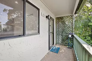 1511 Pelican Point Dr, Sarasota, FL 34231 - Photo 3