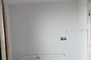 1511 Pelican Point Dr, Sarasota, FL 34231 - Photo 17