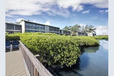 1511 Pelican Point Drive #280, Sarasota, FL 34231 - Photo 19