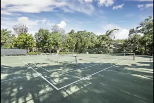 1511 Pelican Point Dr, Sarasota, FL 34231 - Photo 33