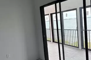 1511 Pelican Point Dr, Sarasota, FL 34231 - Photo 15