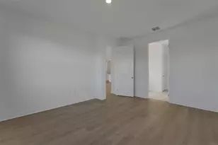 994 Fiesta Key Cir, Lady Lake, FL 32159 - Photo 17