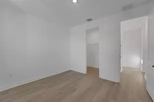 994 Fiesta Key Cir, Lady Lake, FL 32159 - Photo 27