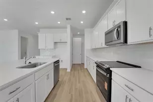 1006 Fiesta Key Cir, Lady Lake, FL 32159 - Photo 13