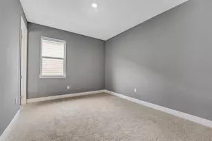 985 Fiesta Key Cir, Lady Lake, FL 32159 - Photo 29