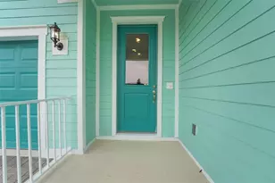 985 Fiesta Key Cir, Lady Lake, FL 32159 - Photo 3