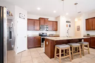 201 Compass Rose Dr, Groveland, FL 34736 - Photo 5