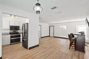 509 S Oakwood Ave, Brandon, FL 33511 - Photo 11