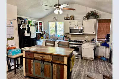 290 N Trowell Avenue, Umatilla, FL 32784 - Photo 5