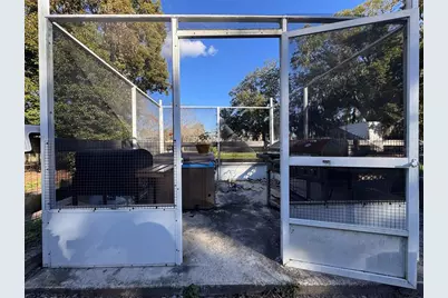 290 N Trowell Avenue, Umatilla, FL 32784 - Photo 23