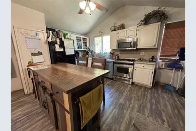 290 N Trowell Avenue, Umatilla, FL 32784 - Photo 7