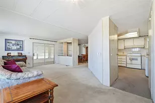 1001 Belmont Cir, Tavares, FL 32778 - Photo 9