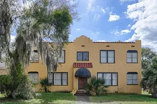 426 E Citrus Ave, Eustis, FL 32726 - Photo 1