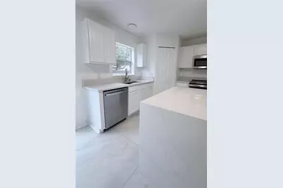 1637 Myrtle Lake Avenue, Fruitland Park, FL 34731 - Photo 13