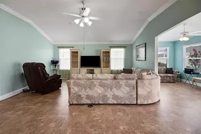 725 Kingston Way, The Villages, FL 32162 - Photo 45