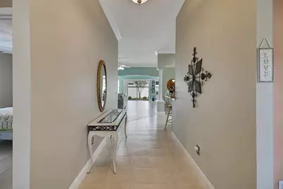 725 Kingston Way, The Villages, FL 32162 - Photo 9