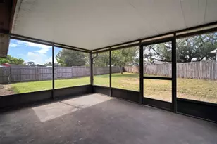 810 Black Knight Dr, Valrico, FL 33594 - Photo 33