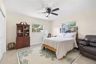 1245 N Pineapple Ln, Eustis, FL 32726 - Photo 11