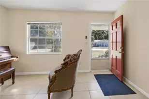 1245 N Pineapple Ln, Eustis, FL 32726 - Photo 23