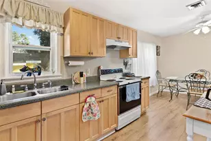 32828 Lake Eustis Dr, Tavares, FL 32778 - Photo 17