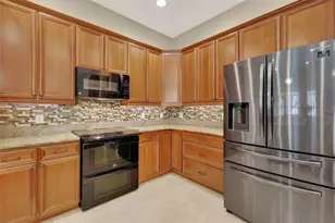 1326 Brinkley Ln, The Villages, FL 32163 - Photo 7