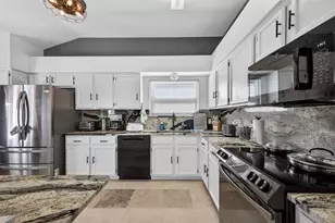 411 Del Mar Dr, Lady Lake, FL 32159 - Photo 21