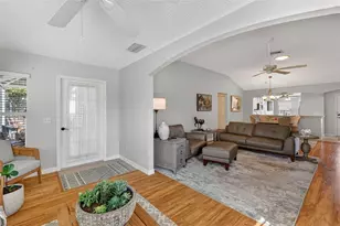 604 Hartley Pl, The Villages, FL 32162 - Photo 19