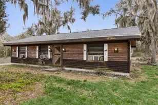 22932 Carolyn Ln, Astatula, FL 34705 - Photo 3