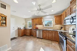 1145 Meadowbend Dr, Leesburg, FL 34748 - Photo 15