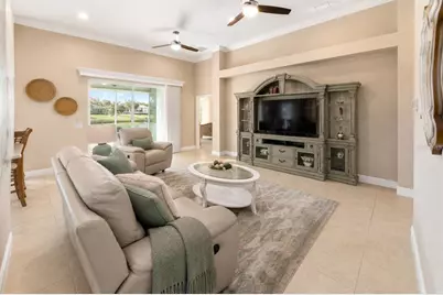 10161 Julia Isles Avenue, Oxford, FL 34484 - Photo 9