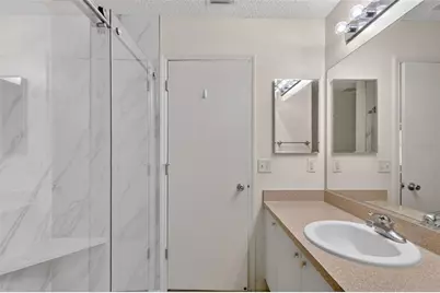 974 Livingston Loop, The Villages, FL 32162 - Photo 19