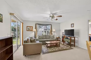 974 Livingston Loop, The Villages, FL 32162 - Photo 15