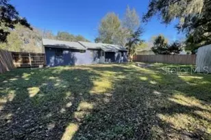 706 Mission Dr, Wildwood, FL 34785 - Photo 21