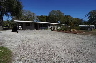 1002 Orangewalk Dr, Brandon, FL 33511 - Photo 3