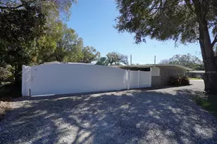 1002 Orangewalk Dr, Brandon, FL 33511 - Photo 23