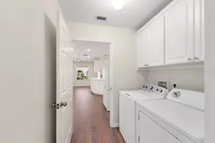 1601 Chavez Ct, The Villages, FL 32159 - Photo 7