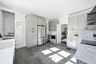 1689 Lakeshore Dr, Eustis, FL 32726 - Photo 15