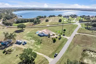 17850 Coralwood Ln, Groveland, FL 34736 - Photo 55