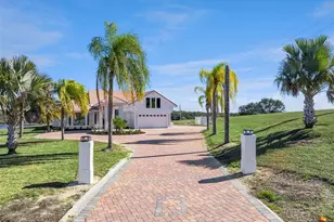 17850 Coralwood Ln, Groveland, FL 34736 - Photo 5