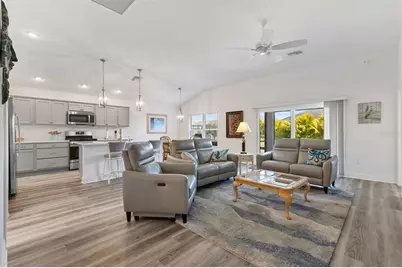 7023 Emiline Terrace, The Villages, FL 34762 - Photo 5