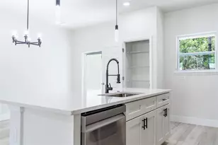 10955 N Dragonis Dr, Citrus Springs, FL 34433 - Photo 5