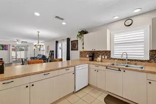 1657 Zadora Ln, The Villages, FL 32159 - Photo 11