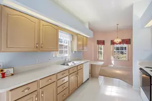 309 Baytree Blvd, Tavares, FL 32778 - Photo 3