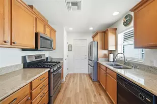 26728 White Plains Way, Leesburg, FL 34748 - Photo 15