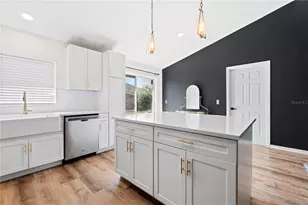 301 E Chester St, Clermont, FL 34715 - Photo 3